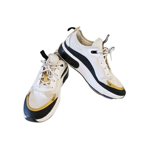 Nike Shoes - Nike Air Max Tennis Shoes Size 8